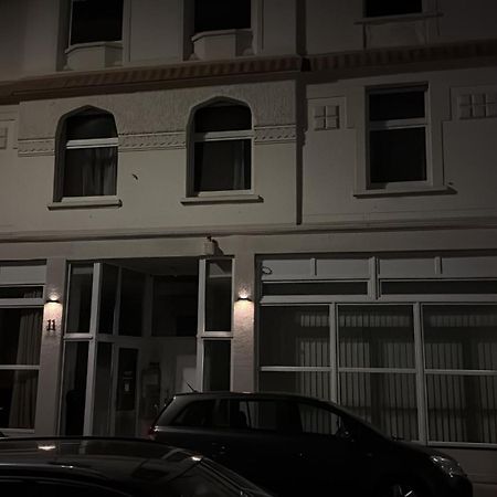 Perfekt Fuer Geschaeftsreisende Komfort Eleganz Und Erstklassiges Wlan In Zentraler Lage 부퍼탈 외부 사진